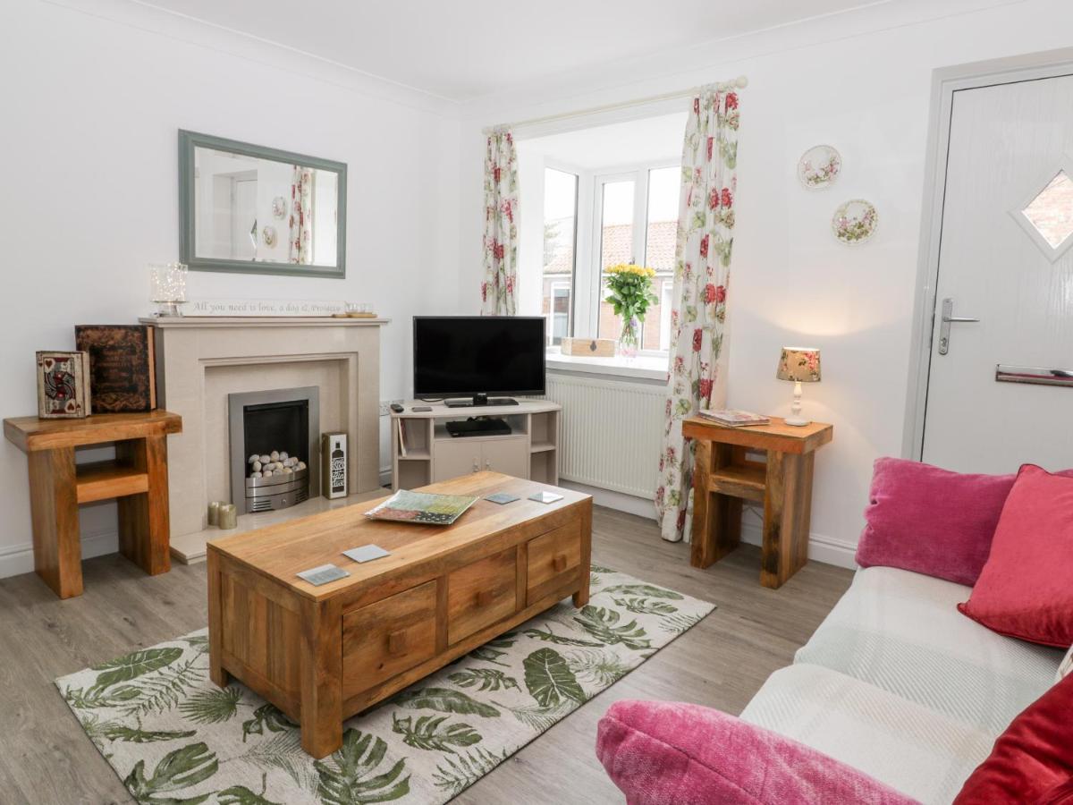 Little Daisy Cottage Hornsea Extérieur photo